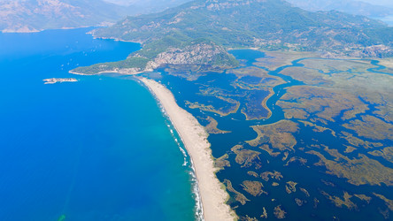 Similar image 22475984