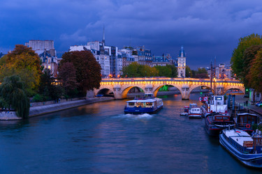 Similar image 22475950