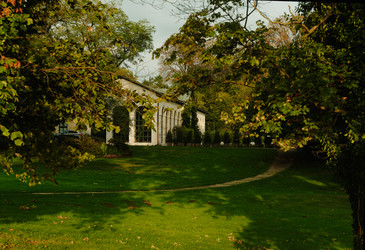 Similar image 22585696