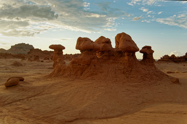 Similar image 22585599