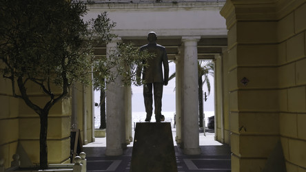 Similar image 22503040