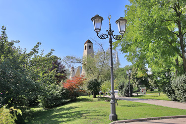 Similar image 22526037