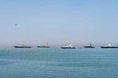 Similar image 22523263