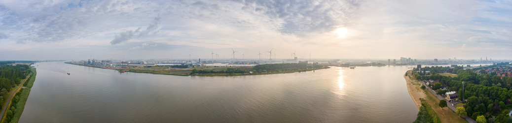 Similar image 22528538