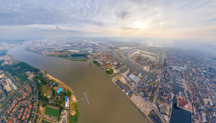 Similar image 22528689