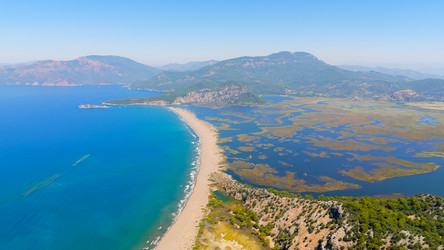 Similar image 22535485