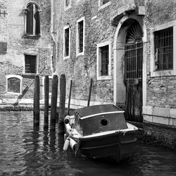 Similar image 22537010