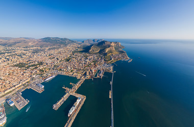 Similar image 22554611