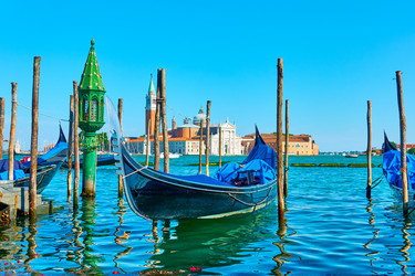 Similar image 22561431