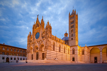 Similar image 22558799