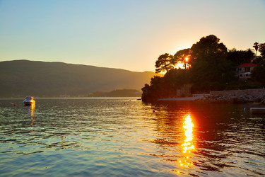 Similar image 22561044