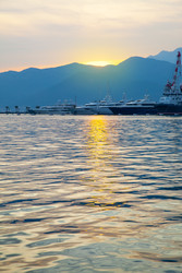 Similar image 22561421