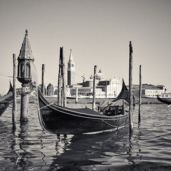 Similar image 22560875