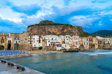 Similar image 22587509