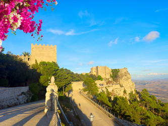 Similar image 22587598