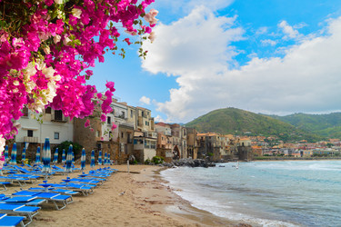 Similar image 22587599