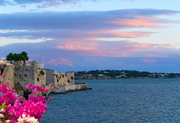 Similar image 22587688