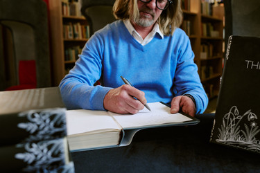 Similar image 22531104