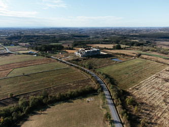 Similar image 22595240