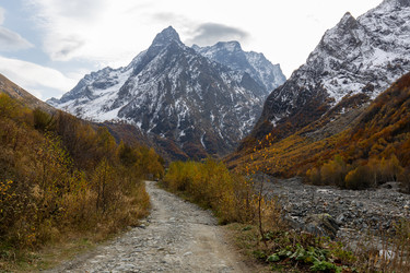 Similar image 22597399