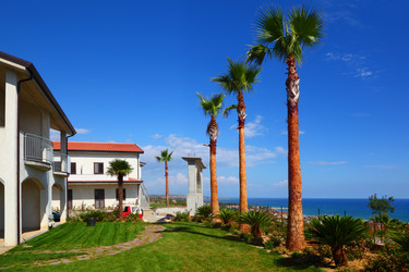 Similar image 22600390