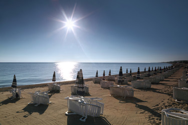 Similar image 22599815