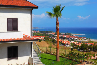 Similar image 22598009