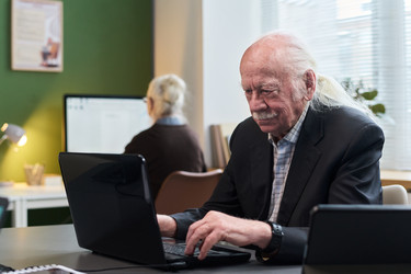 Similar image 22615250