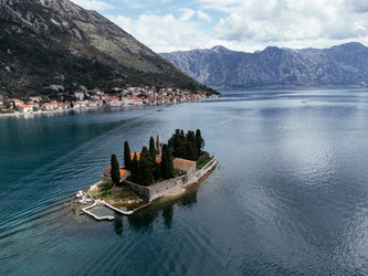 Similar image 22650910