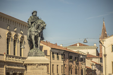 Similar image 22748765