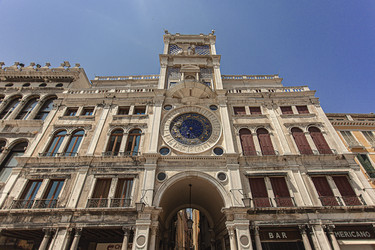 Similar image 22767407
