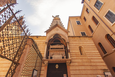 Similar image 22749201