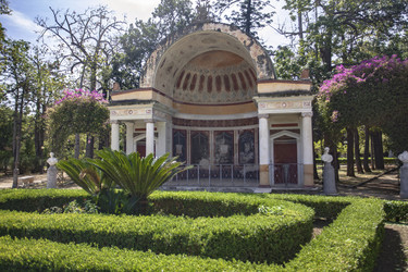 Similar image 22750402