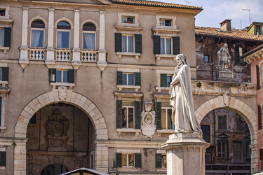 Similar image 22749924