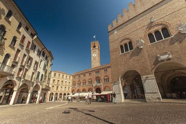 Similar image 22750366