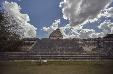 Similar image 22748399