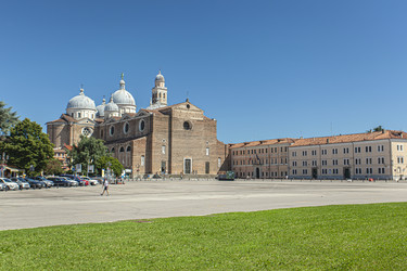 Similar image 22749332