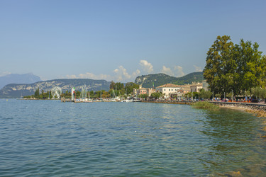 Similar image 22745248
