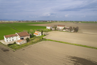 Similar image 22745849