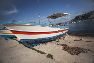 Similar image 22745338