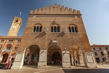 Similar image 22741798