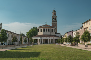 Similar image 22733908