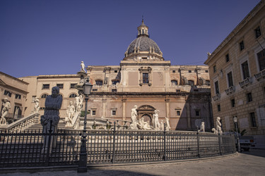 Similar image 22719125