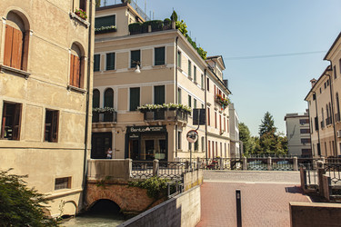 Similar image 22719232