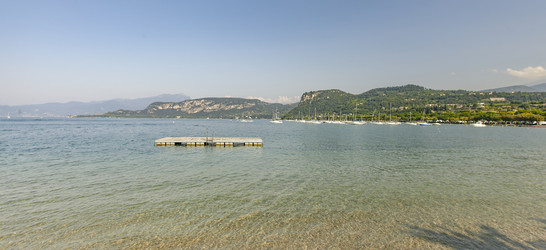 Similar image 22725711