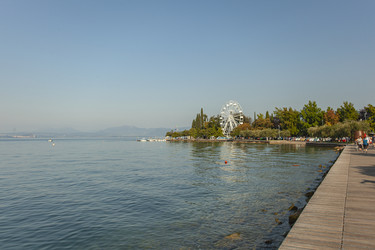 Similar image 22663402