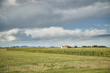 Similar image 22663125