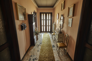 Similar image 22719400