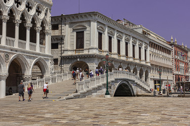 Similar image 22736558