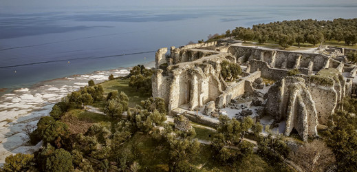 Similar image 22719188